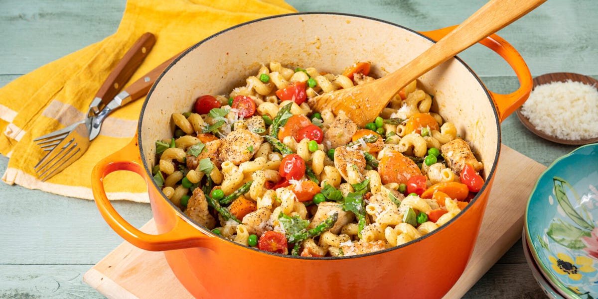 Vibrant Spring Chicken Primavera: Fresh Veggies in a Wholesome One-Pan Dish